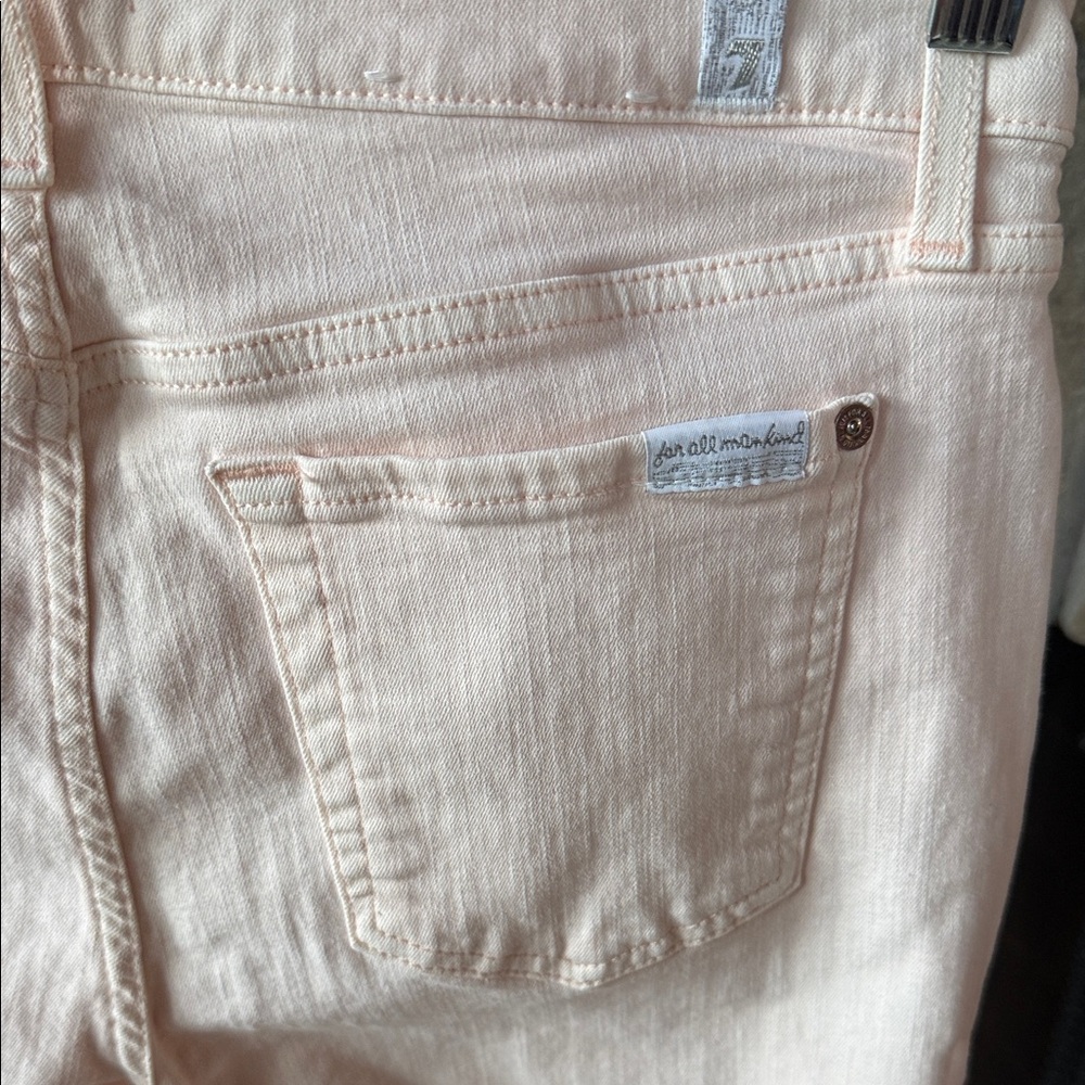 7 For All Mankind Light Pink Ankle Jeans with stretch and frayed cuffs. Size 29 - Picture 5 of 8